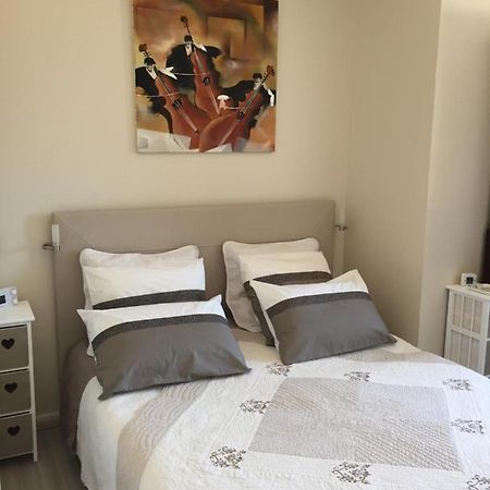La Roseraie Residence Pres De Vichy Charmeil Zewnętrze zdjęcie